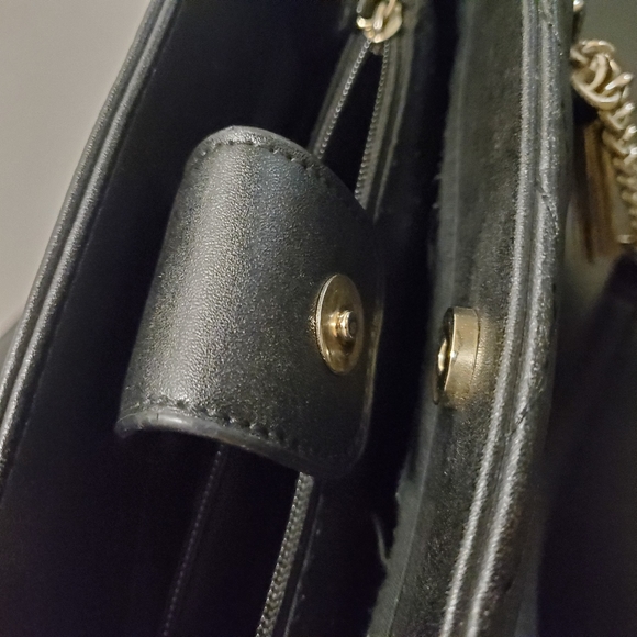 Black Guess Purse Handbag 🖤 - Picture 10 of 11